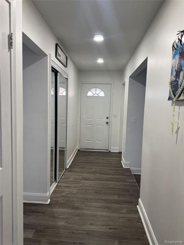 15794 Nader Court, Clinton Township, MI 48038