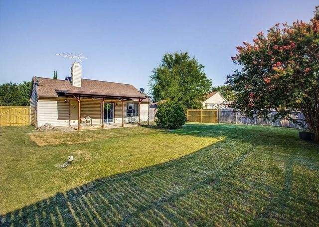 7301 Wayfarer Trail, Fort Worth, TX 76137