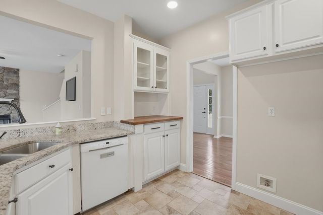 211 Sunrise Drive, Greer, SC 29651