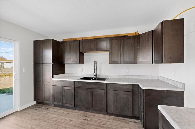 1008 W Ross Avenue, Belen, NM 87002