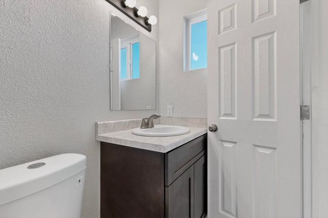 1008 W Ross Avenue, Belen, NM 87002