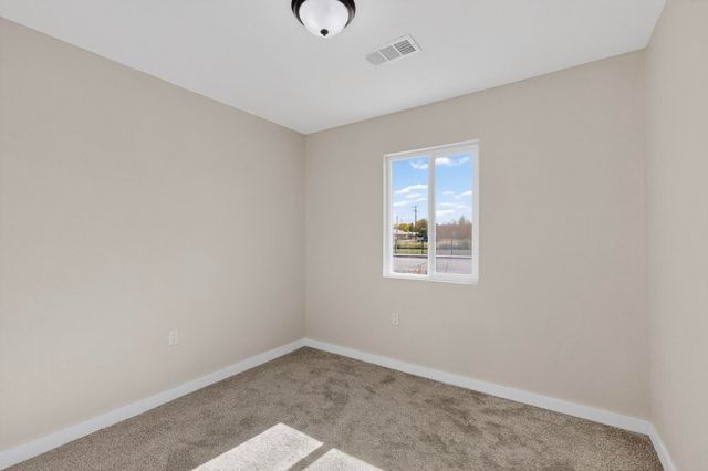 1008 W Ross Avenue, Belen, NM 87002