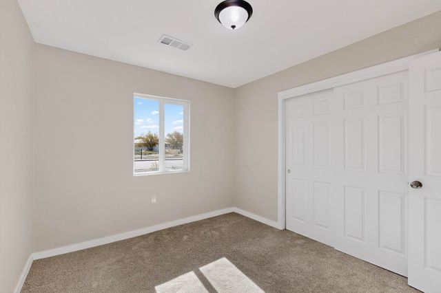 1008 W Ross Avenue, Belen, NM 87002