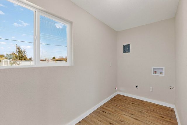 1008 W Ross Avenue, Belen, NM 87002