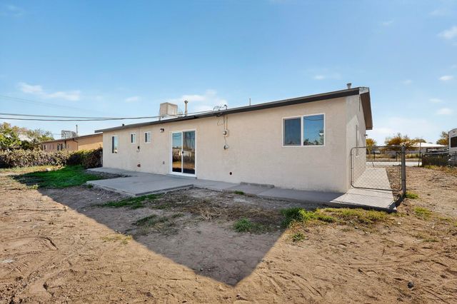 1008 W Ross Avenue, Belen, NM 87002