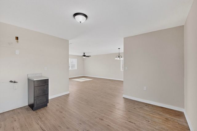 1008 W Ross Avenue, Belen, NM 87002