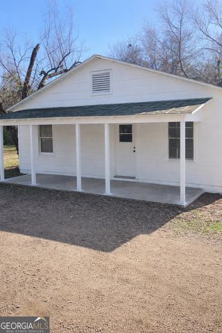 1220 Academy Avenue, Dublin, GA 31021