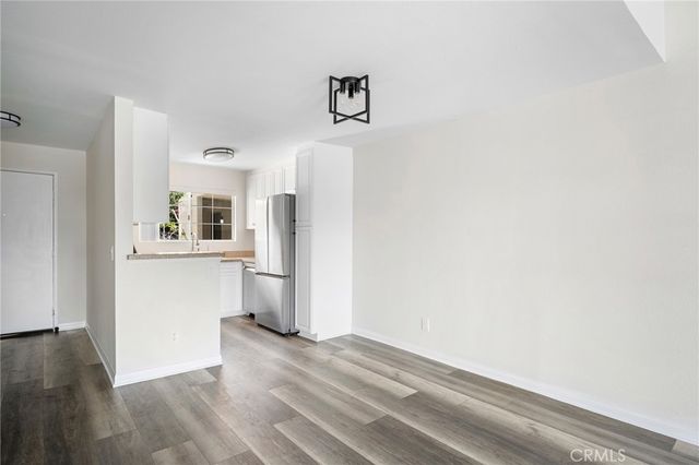 5565 Canoga Avenue 307, Woodland Hills, CA 91367