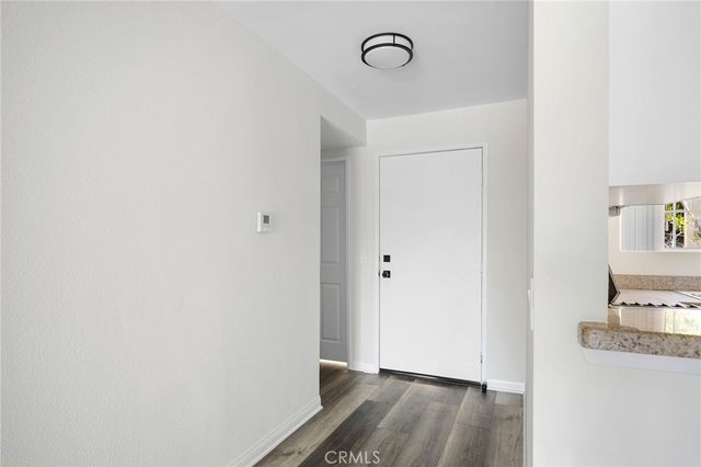 5565 Canoga Avenue 307, Woodland Hills, CA 91367