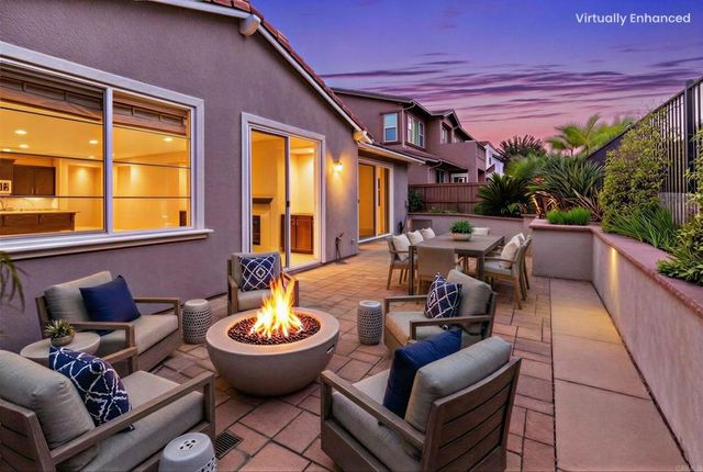 3722 Bergen Peak Place, Carlsbad, CA 92010