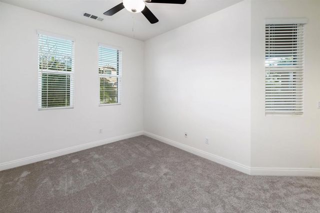 3722 Bergen Peak Place, Carlsbad, CA 92010