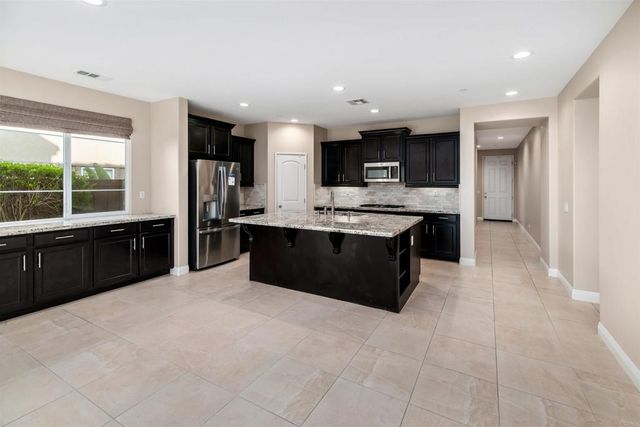 3722 Bergen Peak Place, Carlsbad, CA 92010