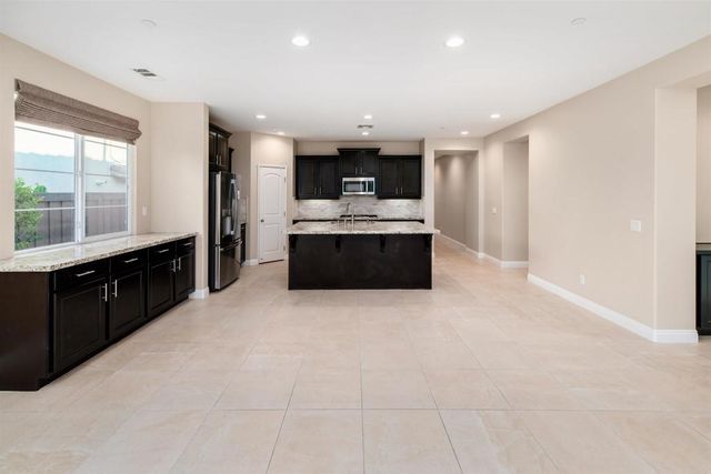 3722 Bergen Peak Place, Carlsbad, CA 92010