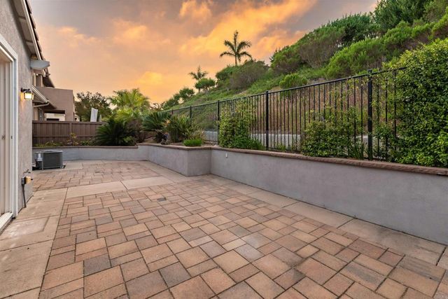 3722 Bergen Peak Place, Carlsbad, CA 92010