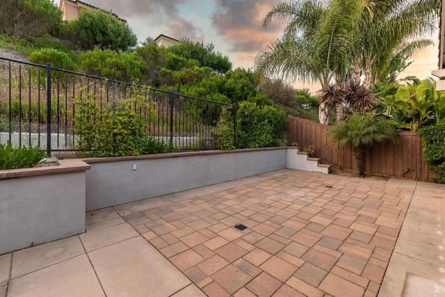 3722 Bergen Peak Place, Carlsbad, CA 92010