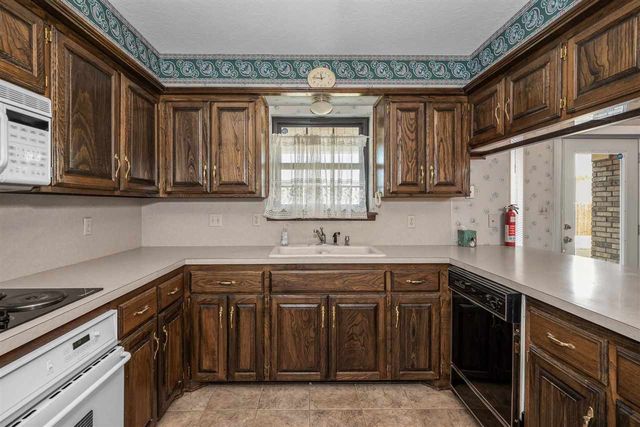 7227 NW Dogwood, Lawton, OK 73505