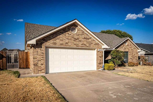 7227 NW Dogwood, Lawton, OK 73505