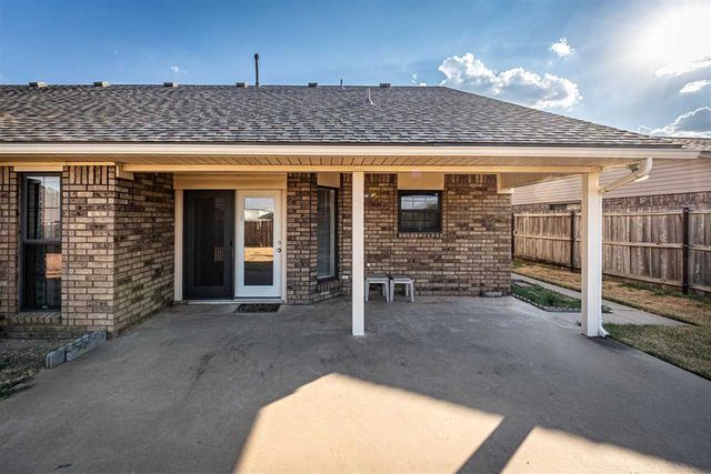 7227 NW Dogwood, Lawton, OK 73505