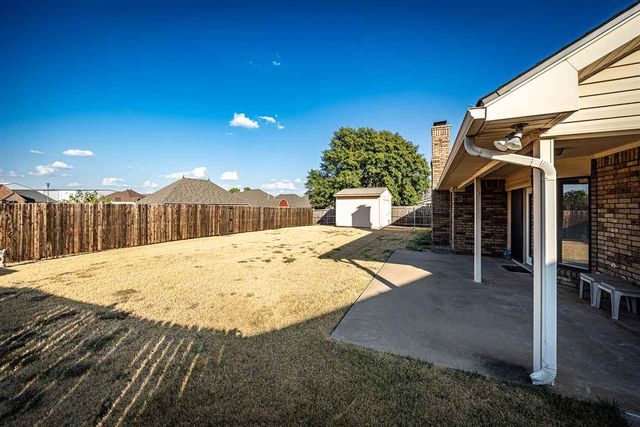7227 NW Dogwood, Lawton, OK 73505