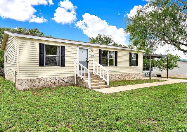 105 Pioneer Home, Seguin, TX 78155