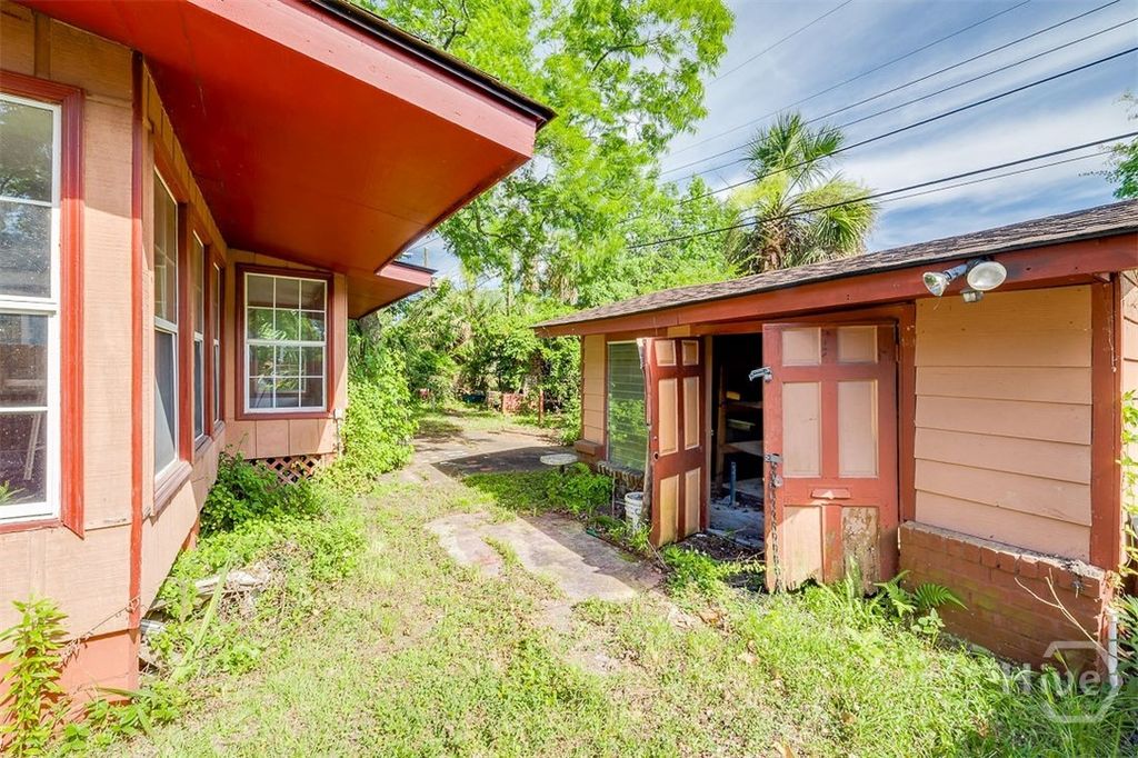 Image 30 of property listing at 1119 W 49th Street, Savannah, GA 31405