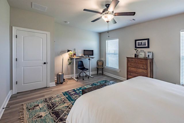 265 Peacock Pointe, Thibodaux, LA 70301