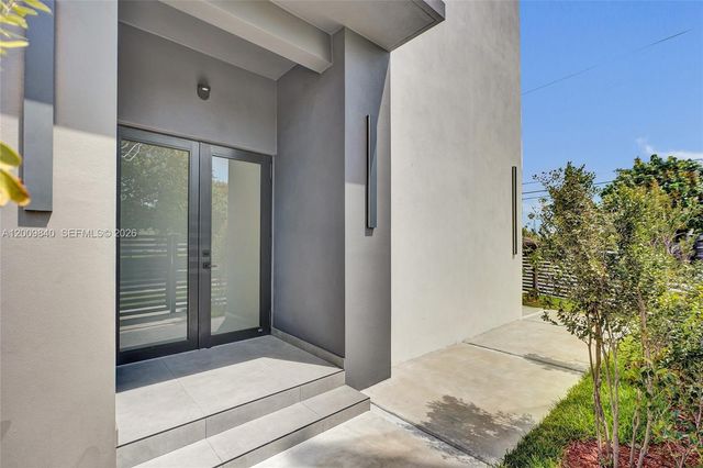 2411 SW 16th Terrace A, Miami, FL 33145