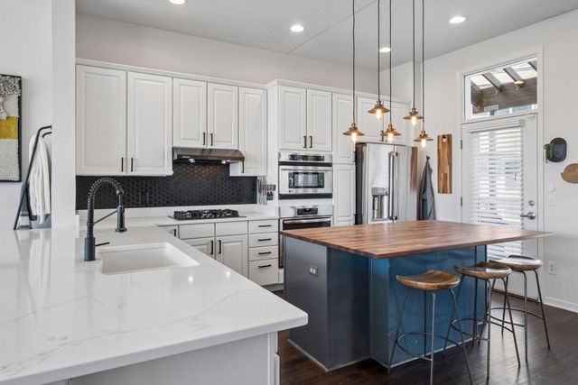 2313 River Pointe Circle, Minneapolis, MN 55411