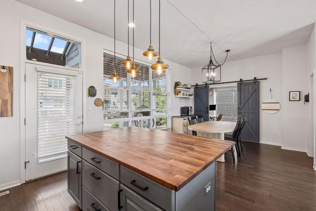 2313 River Pointe Circle, Minneapolis, MN 55411