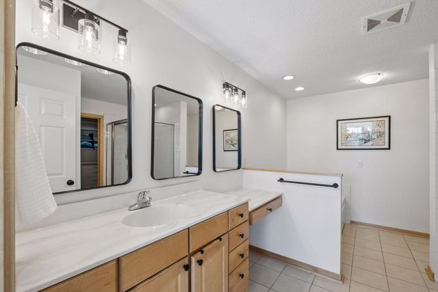 2313 River Pointe Circle, Minneapolis, MN 55411
