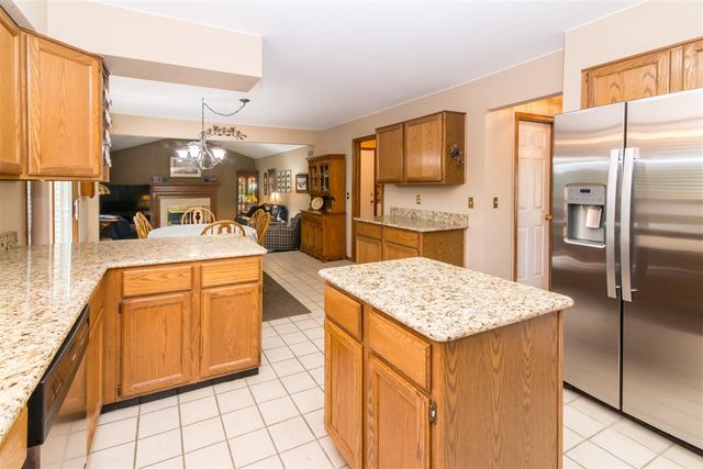 37155 Muirfield Drive, Livonia, MI 48152