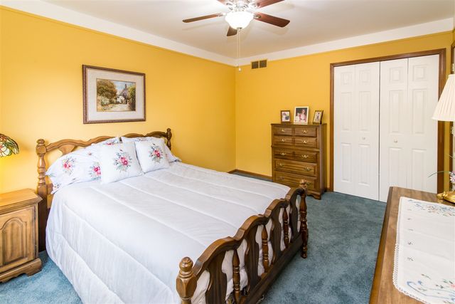 37155 Muirfield Drive, Livonia, MI 48152