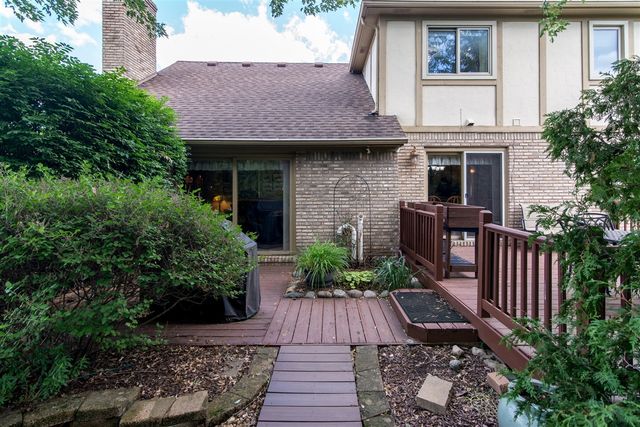 37155 Muirfield Drive, Livonia, MI 48152