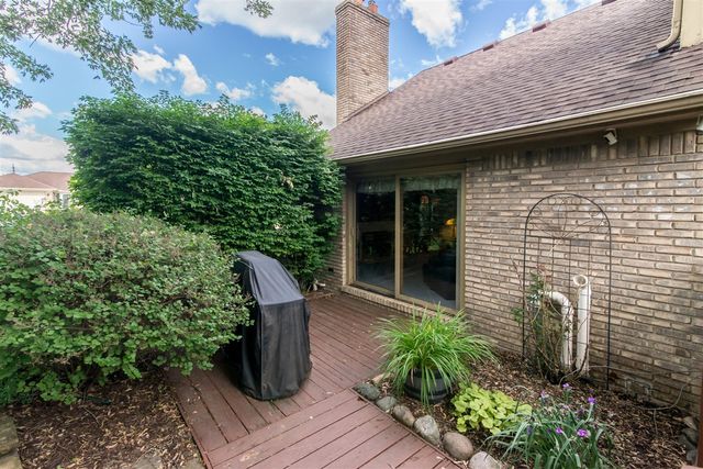 37155 Muirfield Drive, Livonia, MI 48152