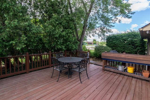 37155 Muirfield Drive, Livonia, MI 48152