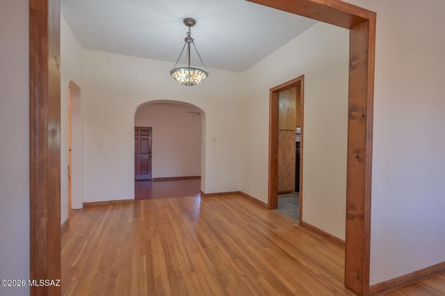 4318 E Whitman Street, Tucson, AZ 85711