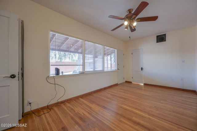 4318 E Whitman Street, Tucson, AZ 85711