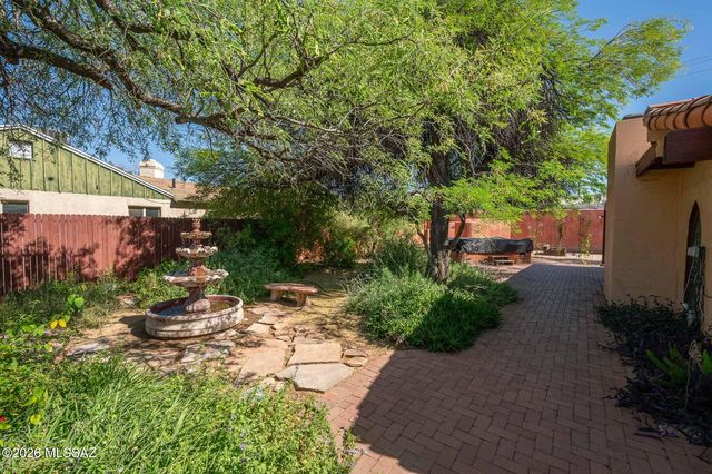 4318 E Whitman Street, Tucson, AZ 85711