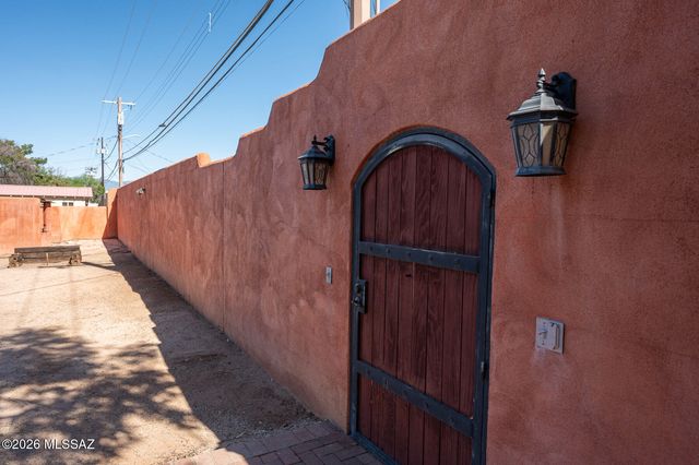 4318 E Whitman Street, Tucson, AZ 85711