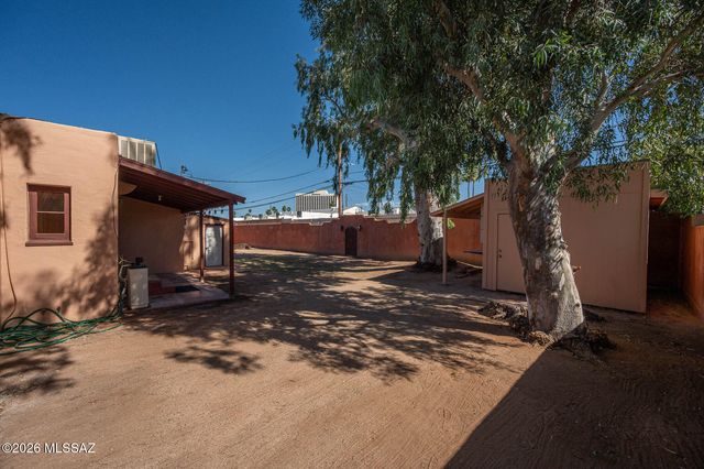 4318 E Whitman Street, Tucson, AZ 85711