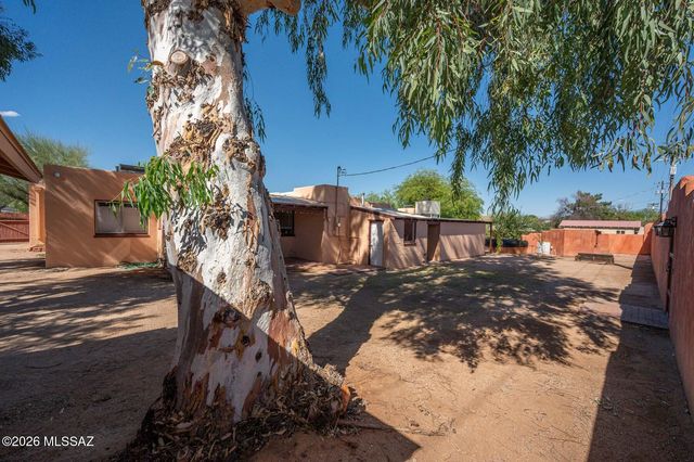 4318 E Whitman Street, Tucson, AZ 85711