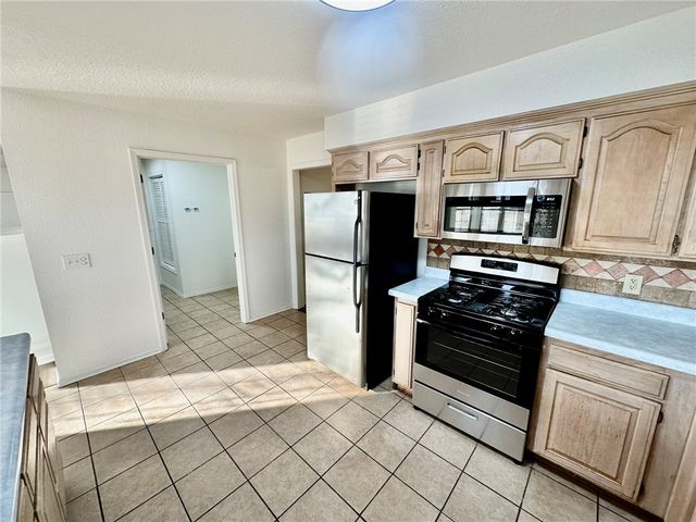 1242 SW Elm Tree Road, Bentonville, AR 72712