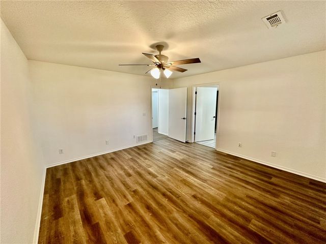 1242 SW Elm Tree Road, Bentonville, AR 72712