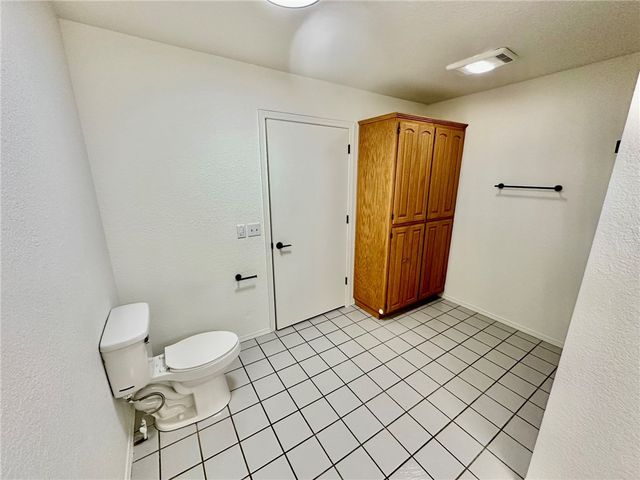 1242 SW Elm Tree Road, Bentonville, AR 72712