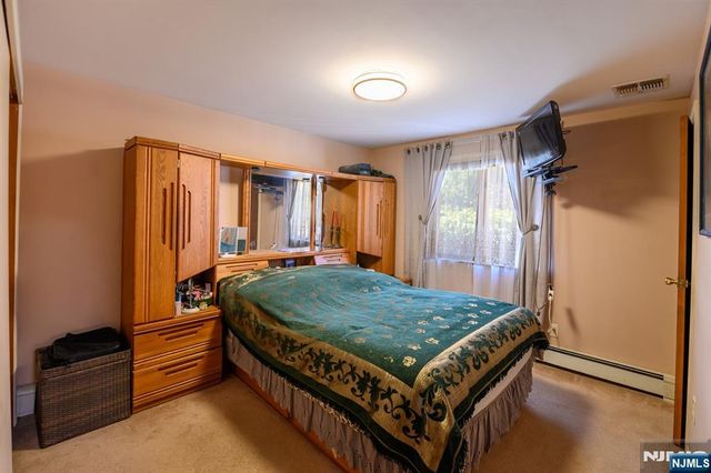 271 S Boulevard, Saddle Brook, NJ 07663