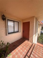 379 Lakeview Dr 205, Weston, FL 33326