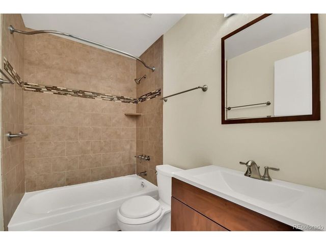 3221 W 10th Avenue Pl, Broomfield, CO 80020