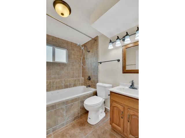 3221 W 10th Avenue Pl, Broomfield, CO 80020