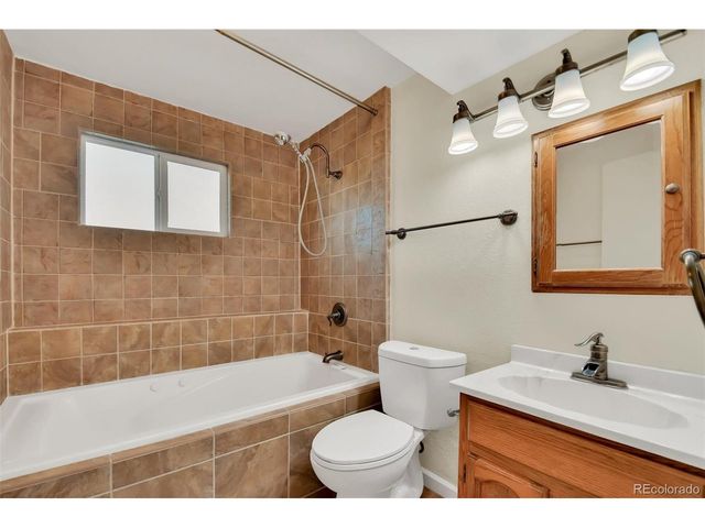 3221 W 10th Avenue Pl, Broomfield, CO 80020