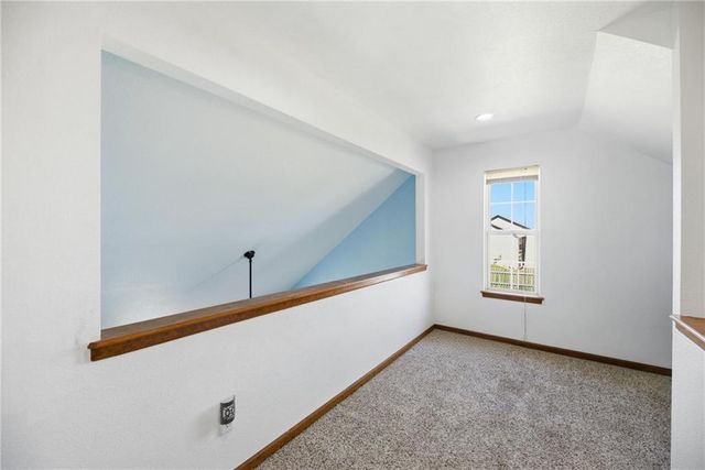 16820 Sheehan Road, Basehor, KS 66007
